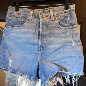 Levi’s ribcage short